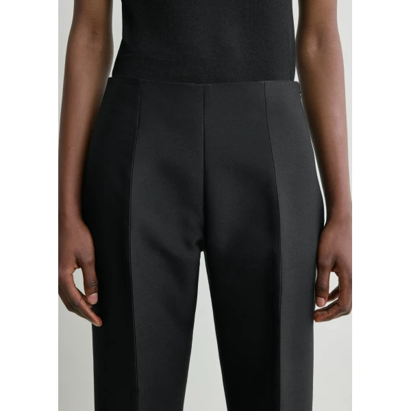 Toteme Slim evening trousers in Black, view 5