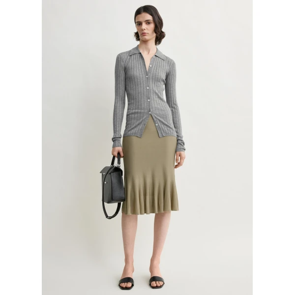 Toteme Slim ribbed shirt in Grey melange, view 3