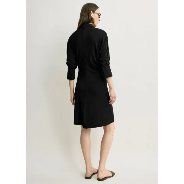 Toteme Slouch jersey shirtdress in Black Dress, view 4