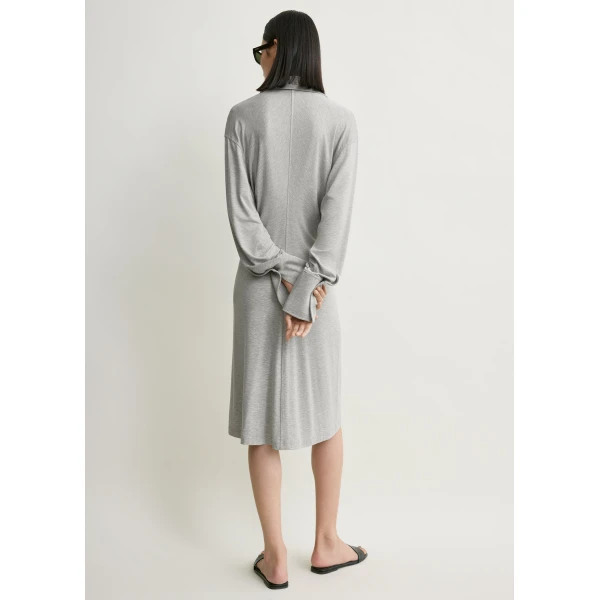 Toteme Slouch jersey shirtdress pale grey mélange in Pale grey melange Dress, view 4