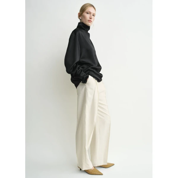 Toteme Slouch-neck blouse in Black, view 3