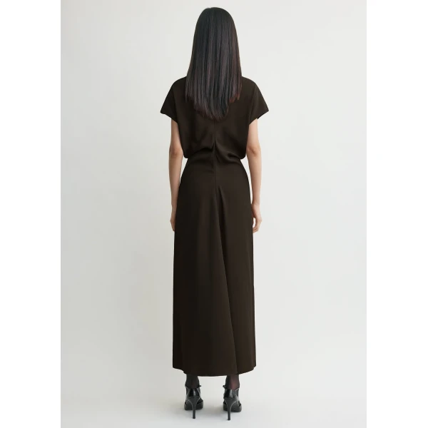 Toteme Slouch waist dress in Bark, view 4