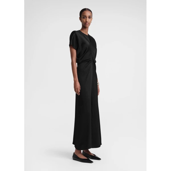 Toteme Slouch waist dress in Black, view 3