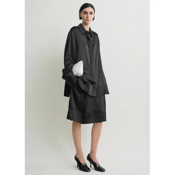 Toteme Soft tuxedo shirt in Black, view 3