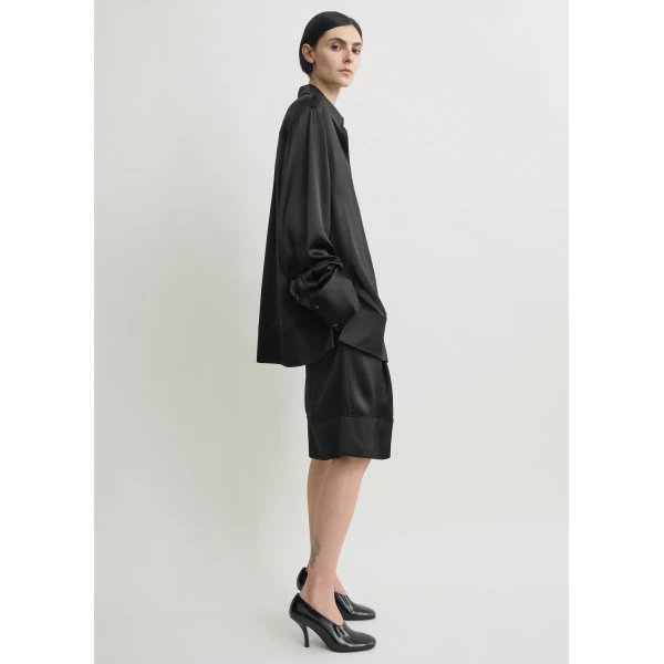 Toteme Soft tuxedo shirt in Black, view 4