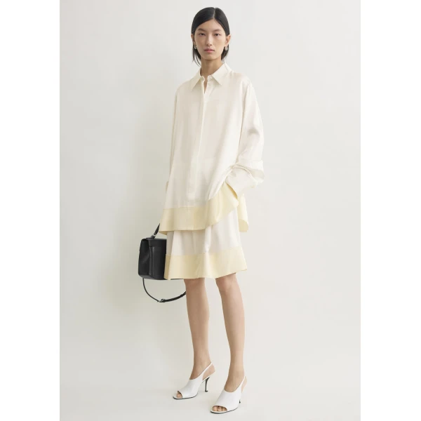 Toteme Soft tuxedo shirt in White, view 2