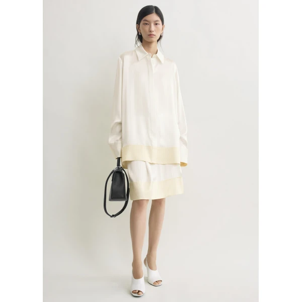 Toteme Soft tuxedo shirt in White, view 3