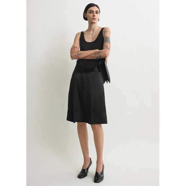 Toteme Soft tuxedo skirt in Black, view 2