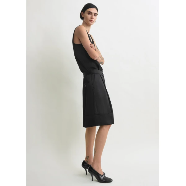 Toteme Soft tuxedo skirt in Black, view 3