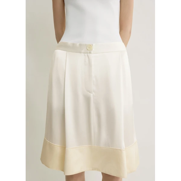 Toteme Soft tuxedo skirt in White, view 5