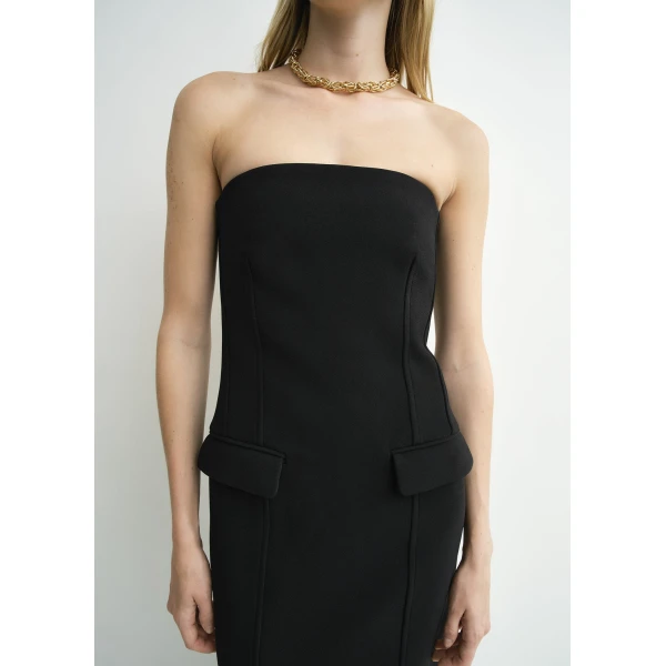 Toteme Strapless pocket dress in Black, view 5
