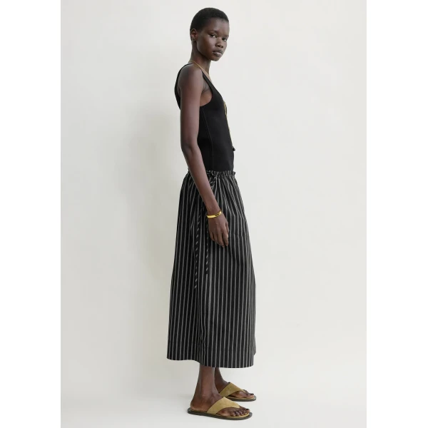 Toteme Striped drawstring skirt in Black / White, view 3