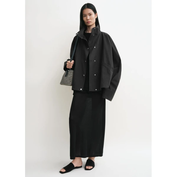 Toteme Summer parachute jacket in Black, view 2