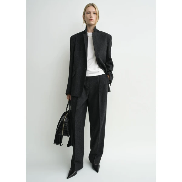 Toteme Tailored blazer charcoal in Charcoal melange, view 2