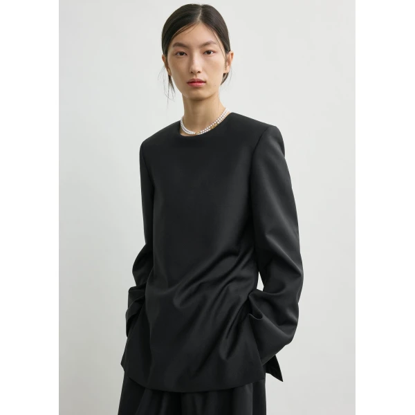 Toteme Tailored dinner blouse in Black, view 5