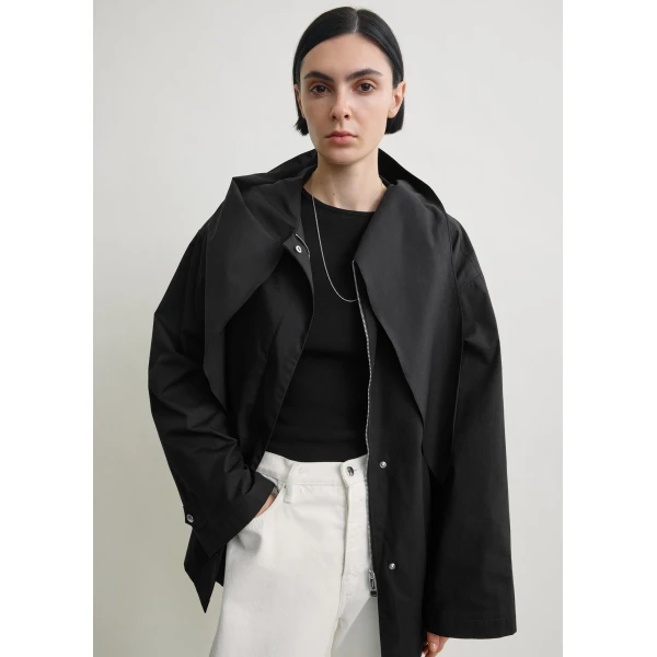 Toteme Technical scarf jacket in Black, view 5