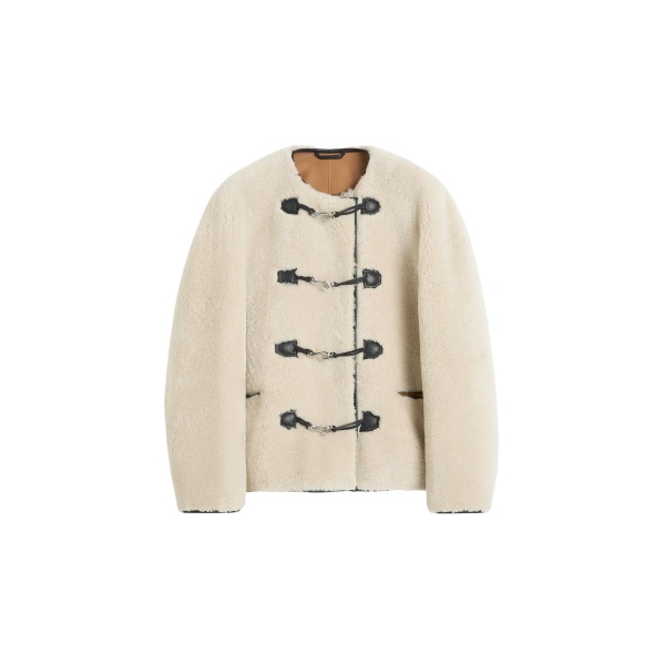Totême Teddy shearling clasp jacket in Off-white - Jackets - Scandinavian Minimalist Luxury at Luxury Shoes 