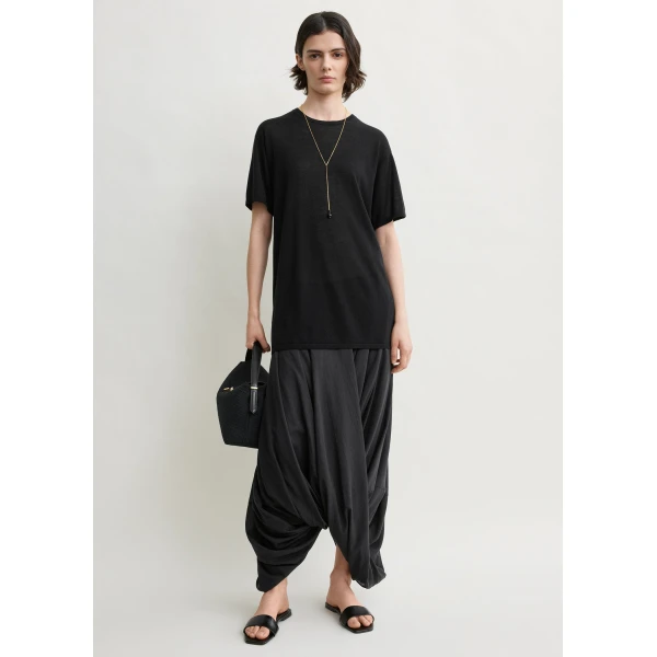 Toteme Tee knit in Black, view 3