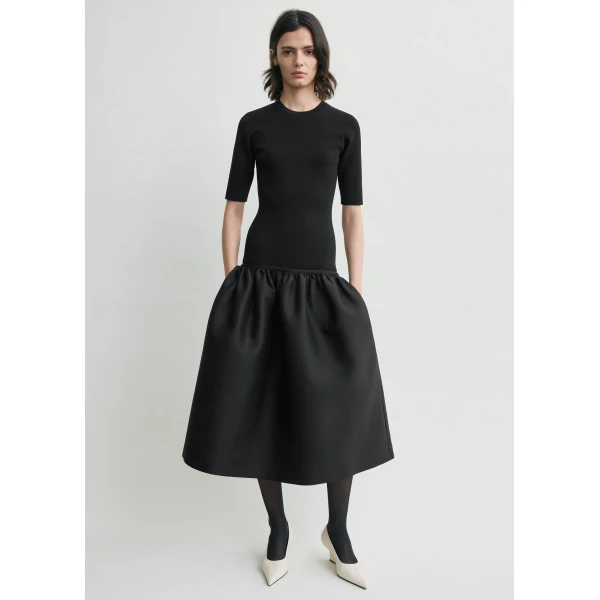 Toteme Twinflower tee dress in Black, view 2