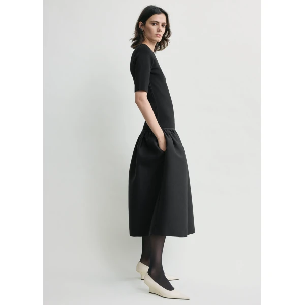 Toteme Twinflower tee dress in Black, view 3