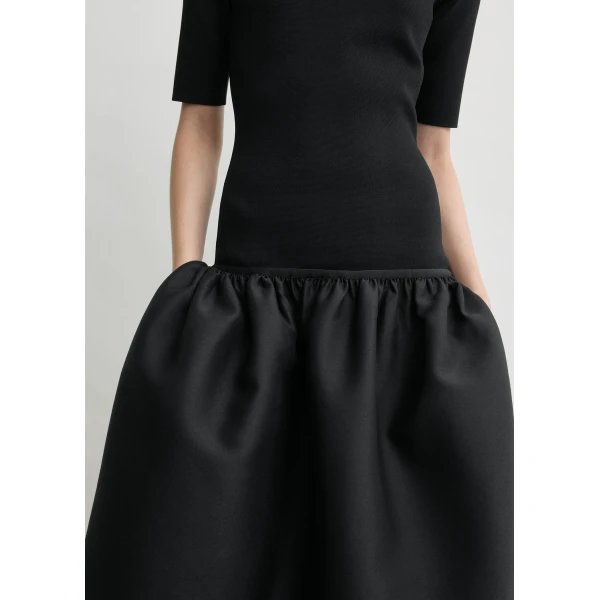 Toteme Twinflower tee dress in Black, view 5