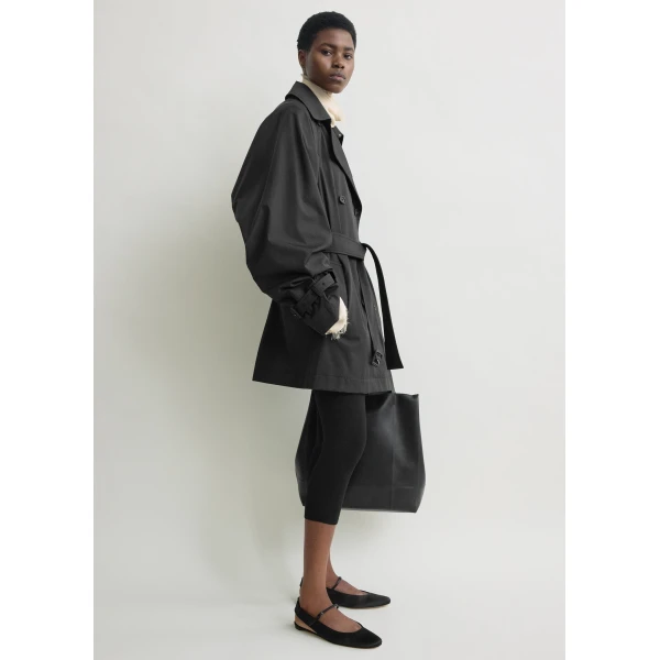 Toteme Washed cotton trench in Washed black Coat, view 3