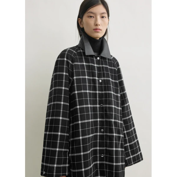 Toteme Windowpane country coat in Black / White, view 5