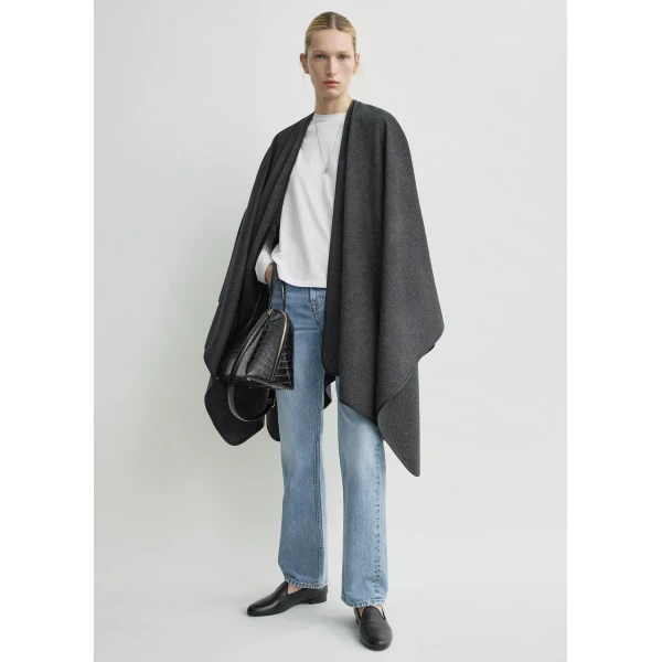 Toteme Winter flannel cape charcoal in Charcoal melange, view 4