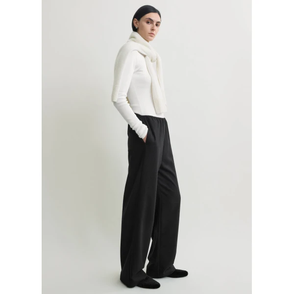 Toteme Winter pj bottoms in Black, view 2