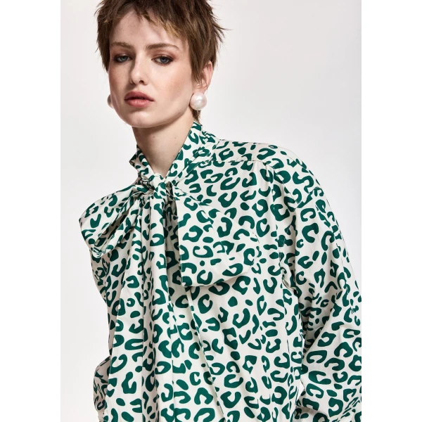 Essentiel Antwerp Dark green and off-white leopard-print pussy-bow shirt, view 3