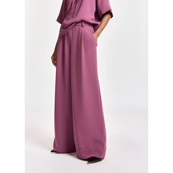Essentiel Antwerp Mauve wide-leg pants, view 3