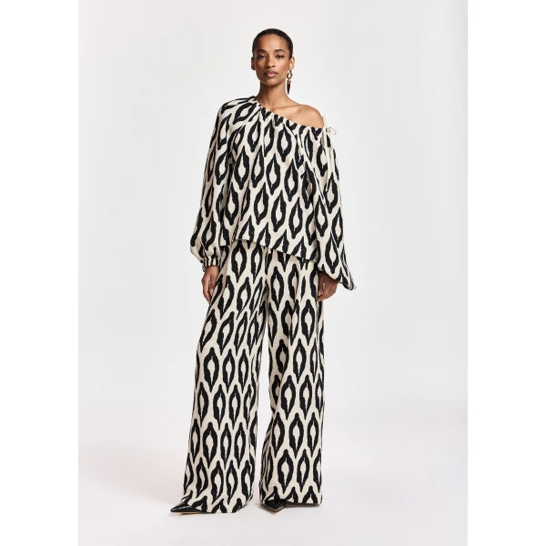Essentiel Antwerp Off-white and black printed wide-leg pants, view 4