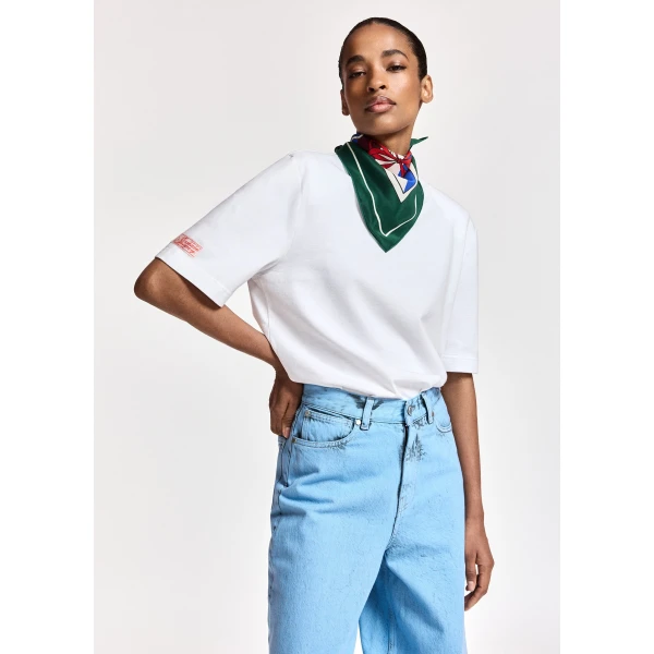Essentiel Antwerp White organic cotton T-shirt with subtle red logo patch Top, view 2