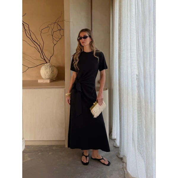 Kivari Erina Maxi Dress in Black, view 3