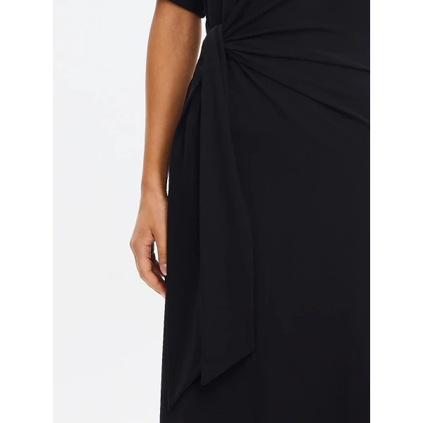 Kivari Erina Maxi Dress in Black, view 6