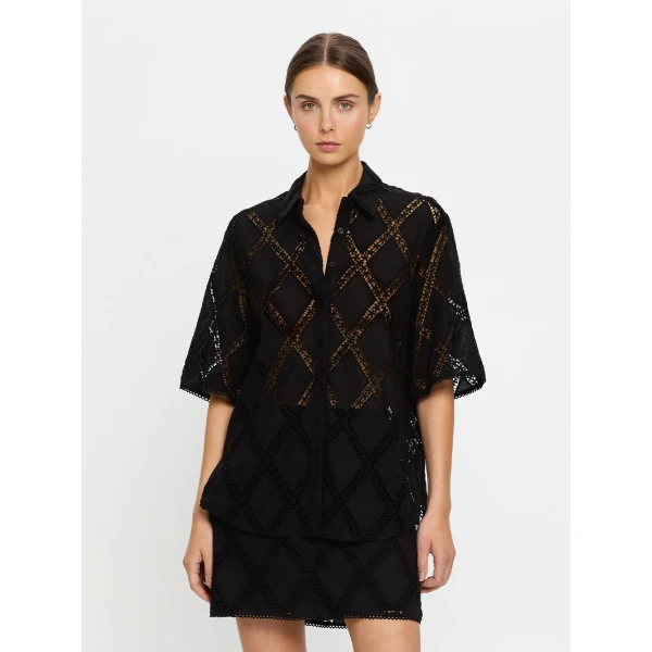 Kivari Izzy Shirt in Black, view 2