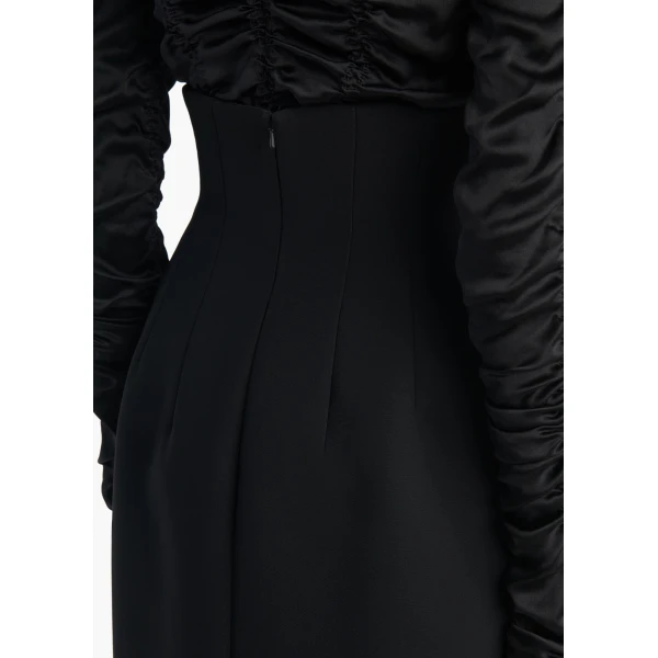 Khaite Luiza Skirt in Black, view 6