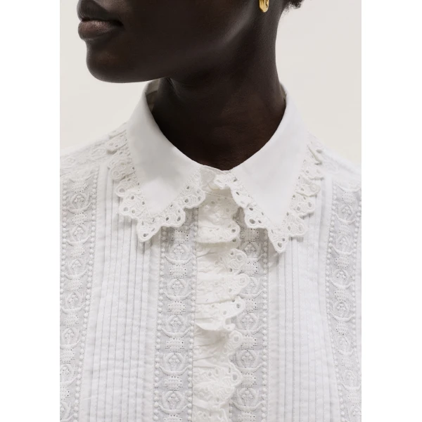 Me and Em ME+EM Broderie Straight Blouse in Soft White, view 3