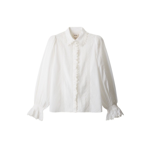 Me and Em ME+EM Broderie Straight Blouse in Soft White