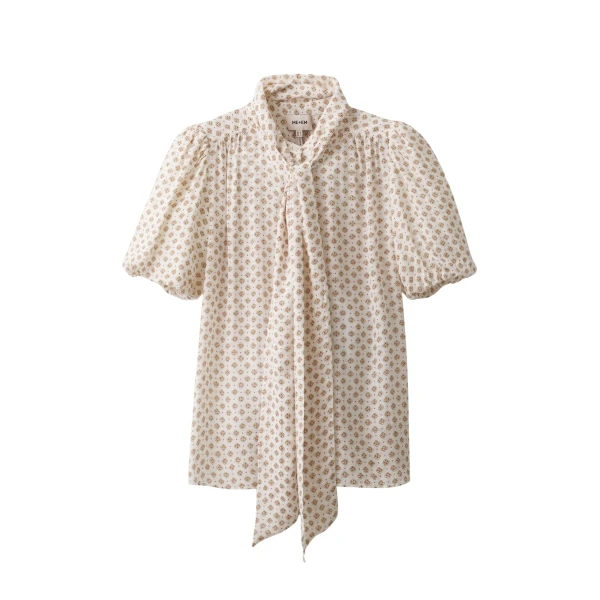 Me and Em ME+EM Feminine Sleeve Blouse in Light Cream Multi