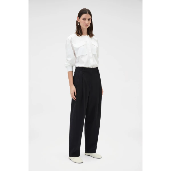 Oroton Tapered Pleat Pant Black, view 3