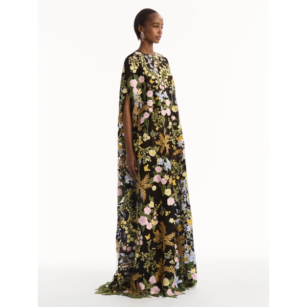 Oscar de la Renta Dominican Mixed-Floral Guipure Caftan, view 3