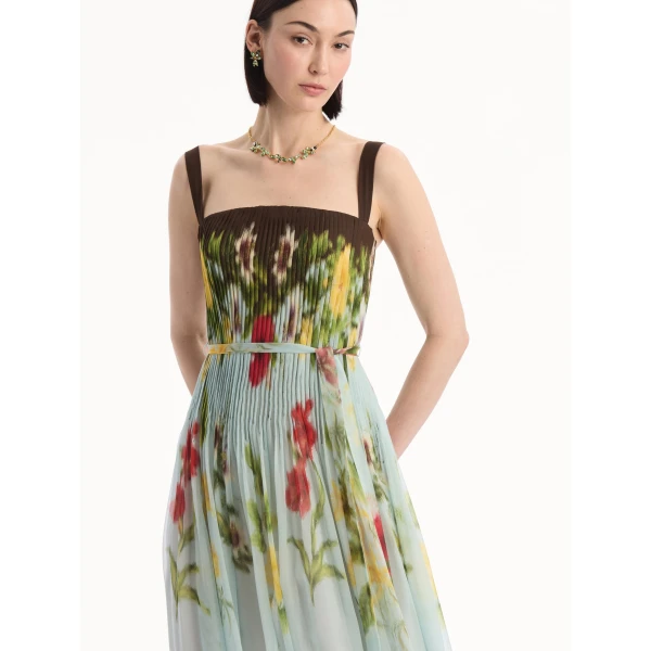 Oscar de la Renta Dominican Mixed-Floral Silk Chiffon Gown, view 4
