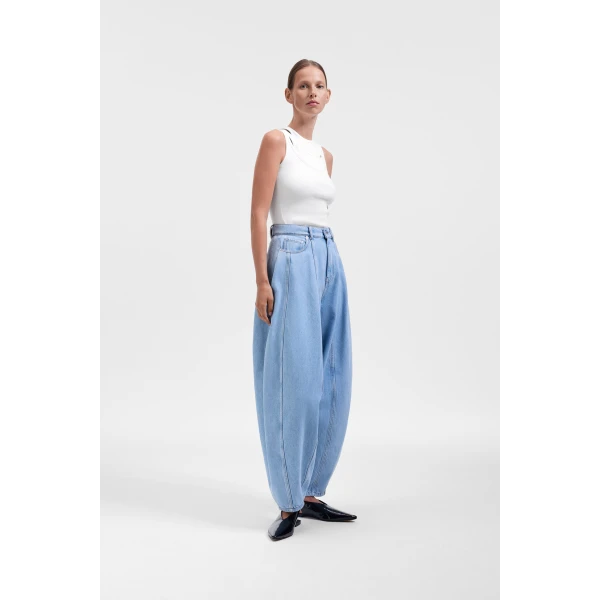 Viktor & Rolf Balloon Denim Jeans in Light Blue, view 4