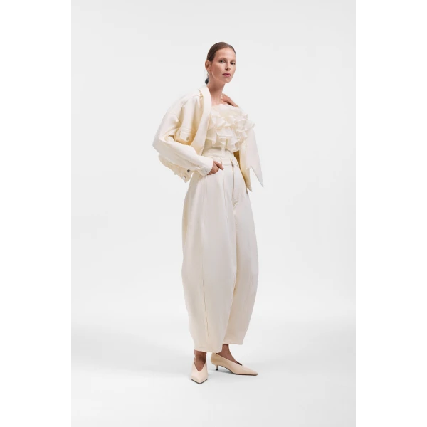 Viktor & Rolf Balloon Denim Jeans in Off White, view 4