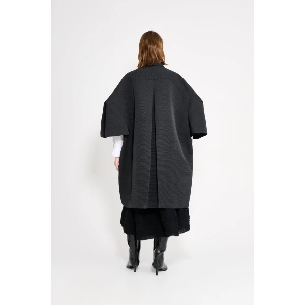 Viktor & Rolf Square Coat in Black, view 3