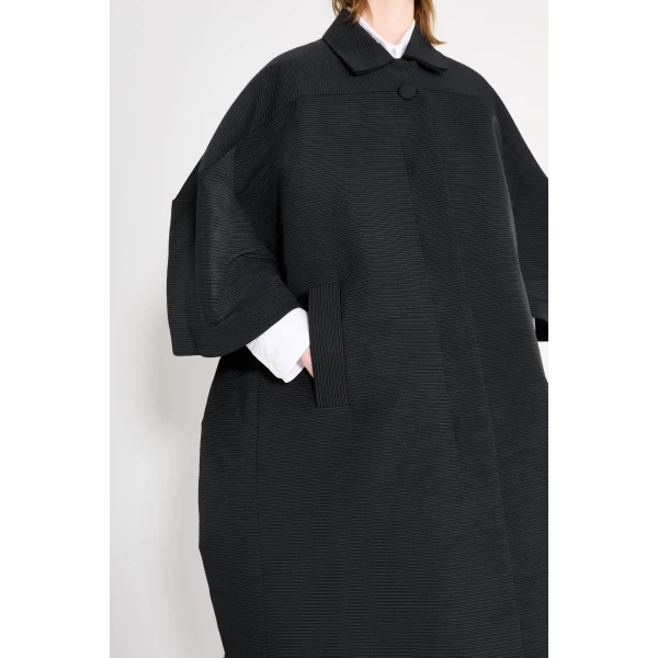 Viktor & Rolf Square Coat in Black, view 5