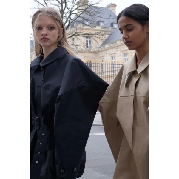 Viktor & Rolf Viktor & Rolf x Mackintosh Long Raincoat in Beige Coat, view 6