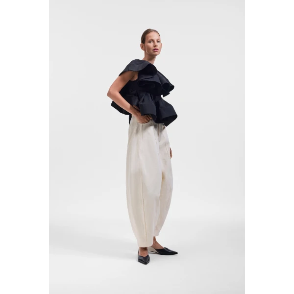 Viktor & Rolf Volant Detail Top in Black, view 4
