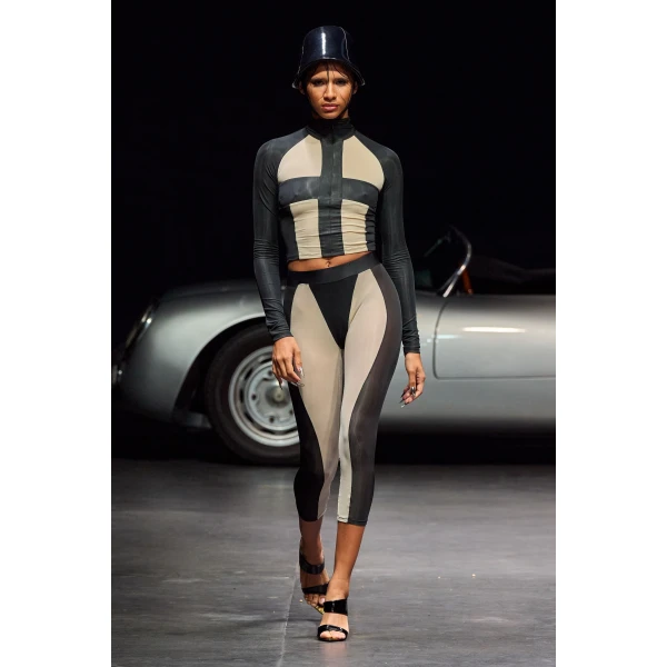LaQuan Smith Two Tone Capri in Black and Cream, view 4